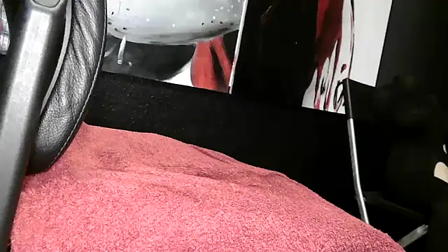 Snapshot of dani4334 chatting on March 2025 05:50:02 PM dani4334 online show from March 2025 05:50:02 PM