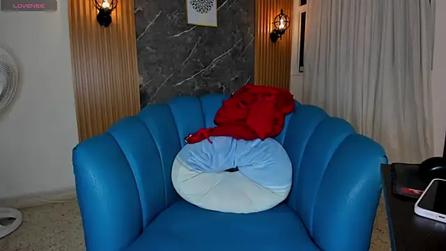 Julie Markk online show from February 2026 09:21:01 PM