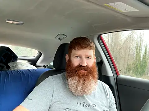 Snapshot of Redfurr69 chatting on December 2024 09:52:02 PM Redfurr69 online show from December 2024 09:52:02 PM