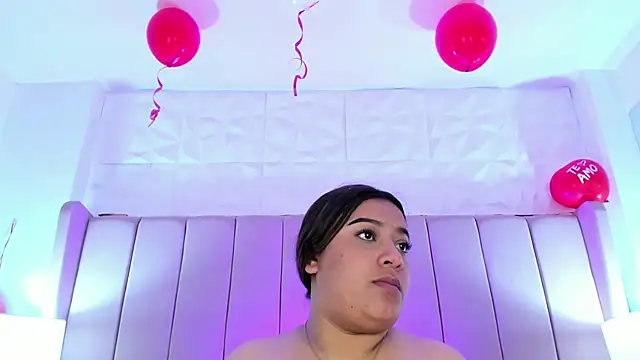 MollyBigBoobs12 online show from February 2025 02:25:01 AM
