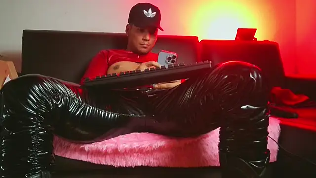 Leonnardo Jaramillo online show from March 2025 03:17:01 AM