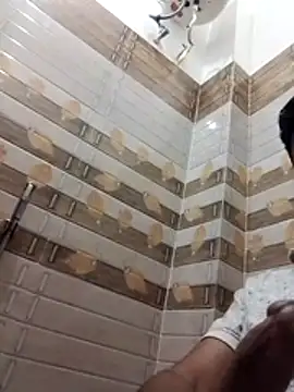 itachigunn online show from March 2026 08:04:01 PM