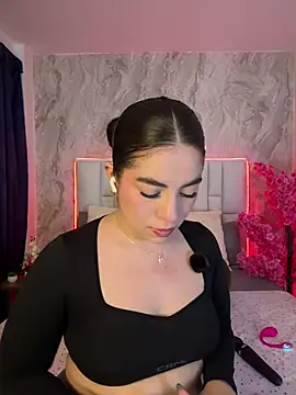 Snapshot of IsabellaAnngel chatting on June 2026 01:41:01 AM IsabellaAnngel online show from June 2026 01:41:01 AM
