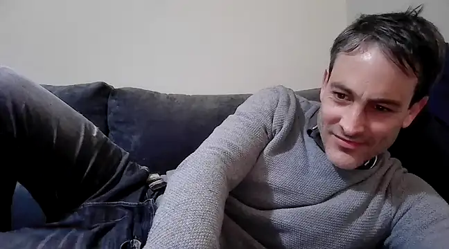 Snapshot of basquehotboy chatting on March 2025 10:10:01 PM basquehotboy online show from March 2025 10:10:01 PM