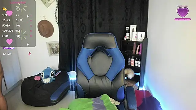 Snapshot of natasha777_v chatting on February 2025 01:05:02 AM natasha777 v online show from February 2025 01:05:02 AM