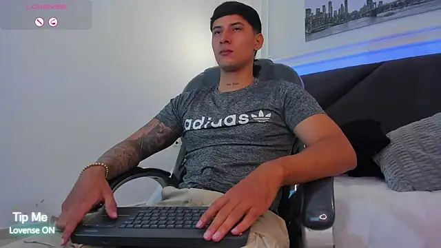 Damian23   online show from February 2026 01:21:02 PM