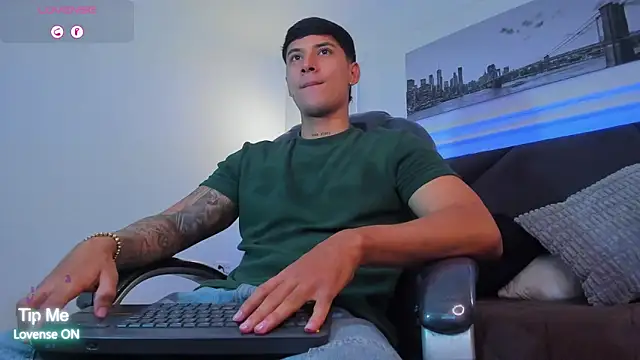 Damian23   online show from February 2026 10:53:02 AM