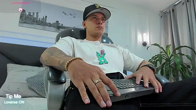 Damian23   online show from March 2026 11:26:02 AM