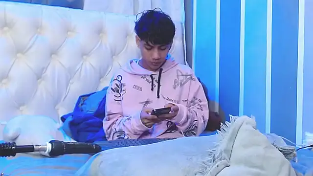 Sexys Boys Hot1 online show from December 2024 10:22:02 AM