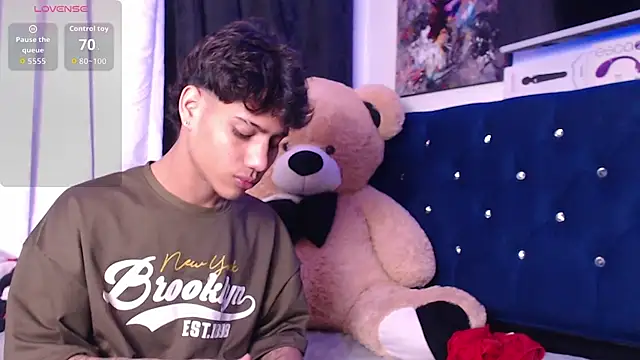 Sexys Boys Hot1 online show from November 2025 02:54:02 AM