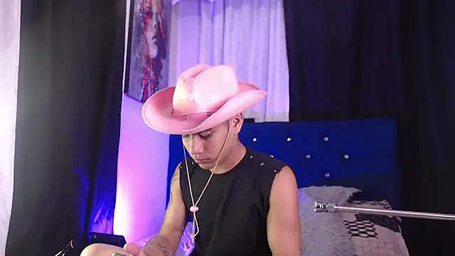 Snapshot of Sexys_Boys_Hot1 chatting on February 2026 01:22:01 AM Sexys Boys Hot1 online show from February 2026 01:22:01 AM