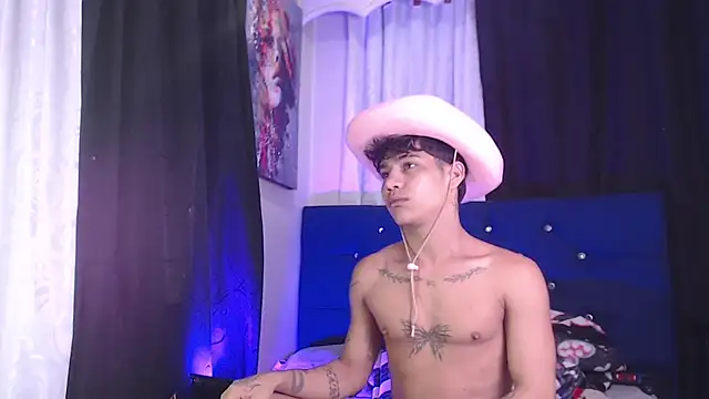 Snapshot of Sexys_Boys_Hot1 chatting on February 2026 01:25:01 PM Sexys Boys Hot1 online show from February 2026 01:25:01 PM