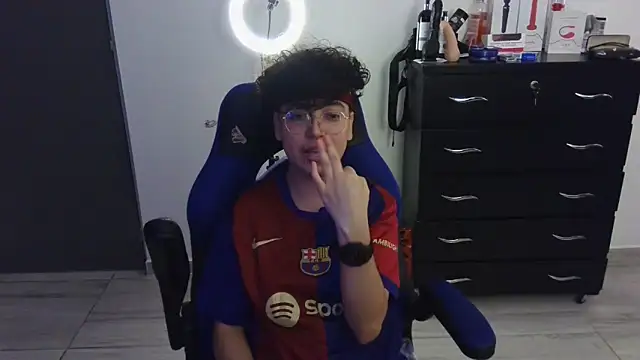 thomascooper7 online show from February 2025 08:56:01 PM