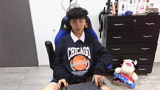 thomascooper7 online show from March 2025 02:57:02 AM