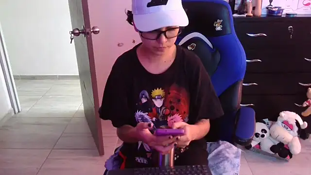 thomascooper7 online show from December 2025 07:09:01 PM