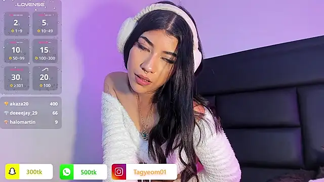 Snapshot of GiselleBlare chatting on January 2025 09:36:02 AM GiselleBlare online show from January 2025 09:36:02 AM