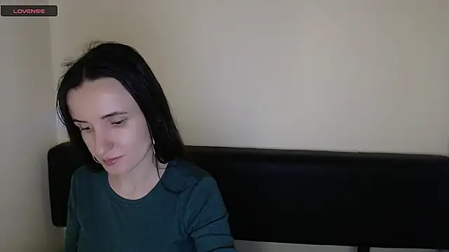 Snapshot of LaimaV_ chatting on December 2024 05:33:01 PM LaimaV online show from December 2024 05:33:01 PM