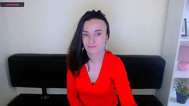 Snapshot of LaimaV_ chatting on December 2024 06:31:02 PM LaimaV online show from December 2024 06:31:02 PM