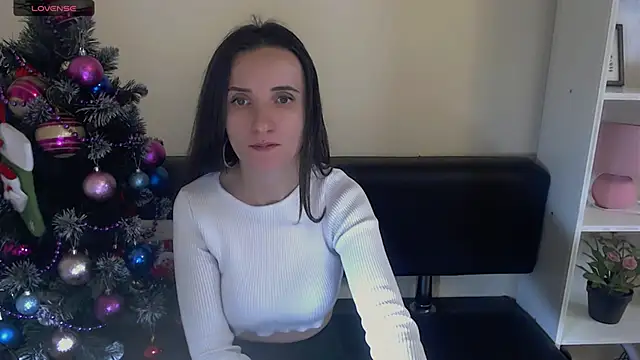 Snapshot of LaimaV_ chatting on December 2024 01:22:02 PM LaimaV online show from December 2024 01:22:02 PM