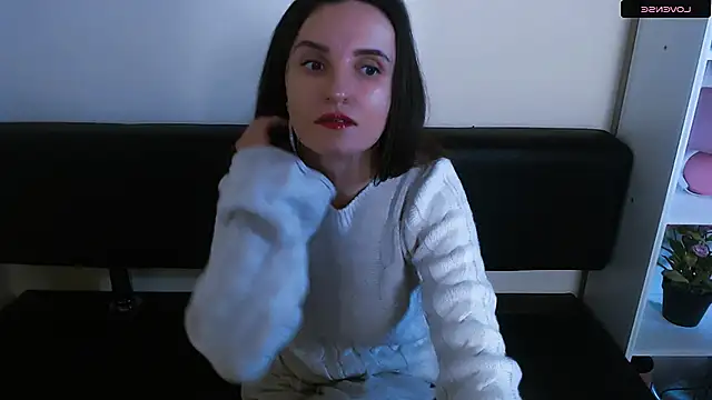 Snapshot of LaimaV_ chatting on January 2025 04:59:01 PM LaimaV online show from January 2025 04:59:01 PM