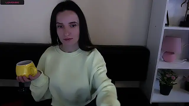 Snapshot of LaimaV_ chatting on January 2025 08:04:01 AM LaimaV online show from January 2025 08:04:01 AM