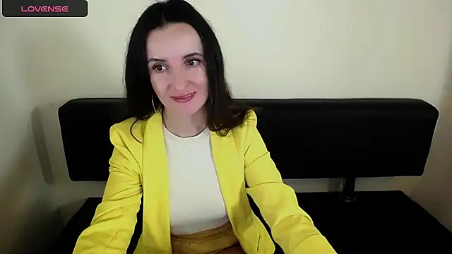 Snapshot of LaimaV_ chatting on September 2025 08:27:02 AM LaimaV online show from September 2025 08:27:02 AM