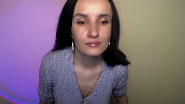 Snapshot of LaimaV_ chatting on September 2025 09:03:01 AM LaimaV online show from September 2025 09:03:01 AM