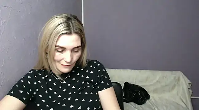  sexy lady online show from January 2025 05:05:01 PM