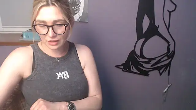Snapshot of _sexy_lady chatting on June 2026 02:33:01 PM sexy lady online show from June 2026 02:33:01 PM