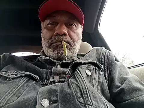 Snapshot of yasohw chatting on February 2025 05:43:02 PM yasohw online show from February 2025 05:43:02 PM