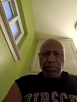 Snapshot of yasohw chatting on November 2025 01:02:02 PM yasohw online show from November 2025 01:02:02 PM