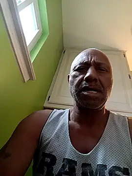 Snapshot of yasohw chatting on November 2025 06:21:02 PM yasohw online show from November 2025 06:21:02 PM