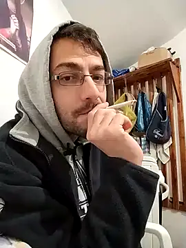 HungEddy online show from December 2024 11:03:02 PM