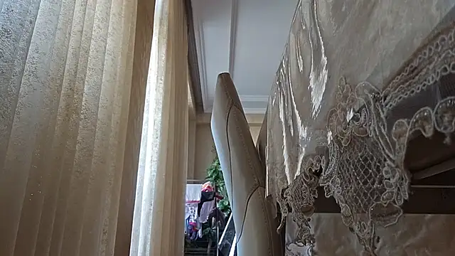 Snapshot of AlejandraDelaney chatting on January 2025 12:51:02 PM AlejandraDelaney online show from January 2025 12:51:02 PM