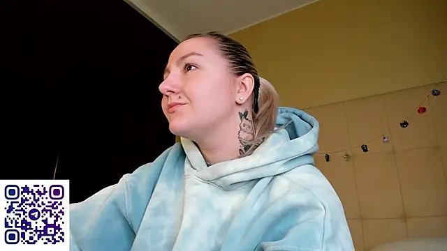 Debbie Taylor online show from November 2025 04:50:01 PM