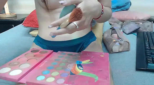 nahomibecker online show from February 2025 01:13:01 AM