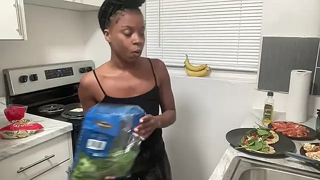 miamiworld online show from March 2025 11:34:02 PM