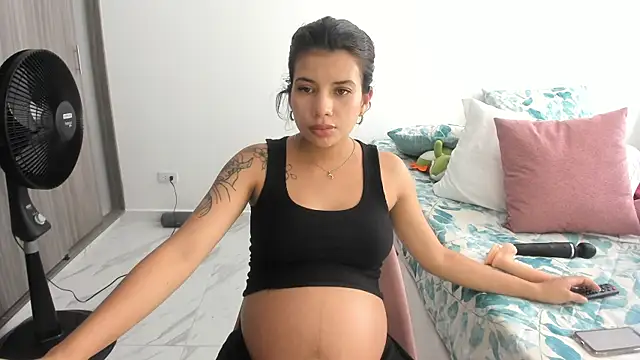 Snapshot of adop_me__ chatting on December 2024 04:27:01 PM adop me   online show from December 2024 04:27:01 PM