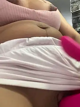 Snapshot of adop_me__ chatting on March 2025 10:44:01 PM adop me   online show from March 2025 10:44:01 PM