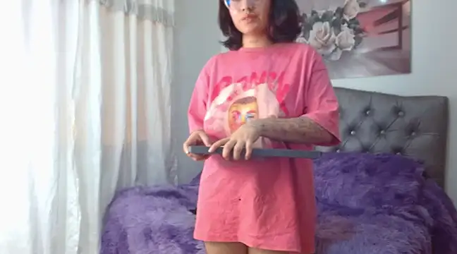 lily f00x online show from March 2025 03:59:01 PM