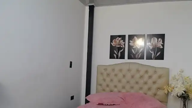 lily f00x online show from March 2026 12:38:02 PM