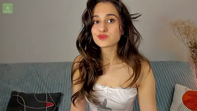 erika hoiree online show from December 2024 10:30:02 PM