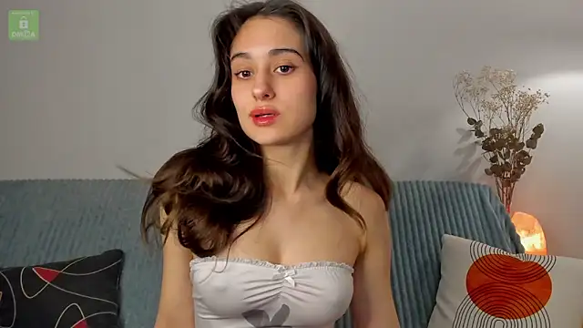 erika hoiree online show from March 2025 12:40:02 AM