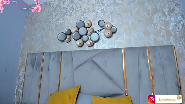 KimDevinne online show from November 2025 02:34:02 AM