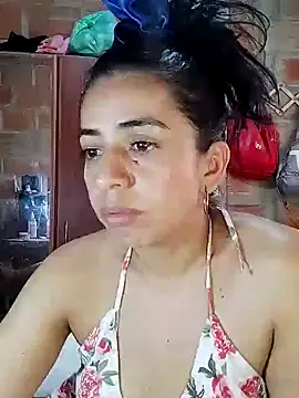 Snapshot of anngela01 chatting on December 2024 05:15:01 PM anngela01 online show from December 2024 05:15:01 PM