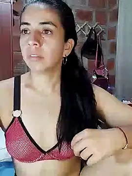 Snapshot of anngela01 chatting on December 2024 10:52:02 PM anngela01 online show from December 2024 10:52:02 PM