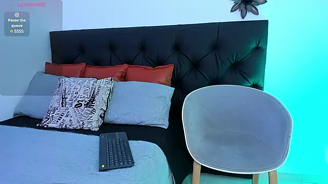 PhilipRich online show from February 2025 08:13:02 PM