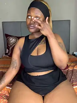 Snapshot of ThickPearlx23 chatting on July 2026 07:39:01 PM ThickPearlx23 online show from July 2026 07:39:01 PM
