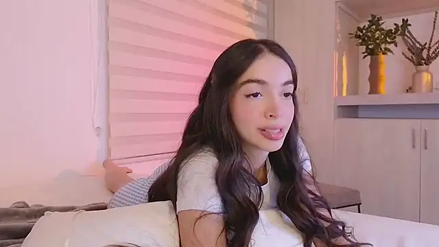 Siny Moore online show from March 2025 11:44:02 PM