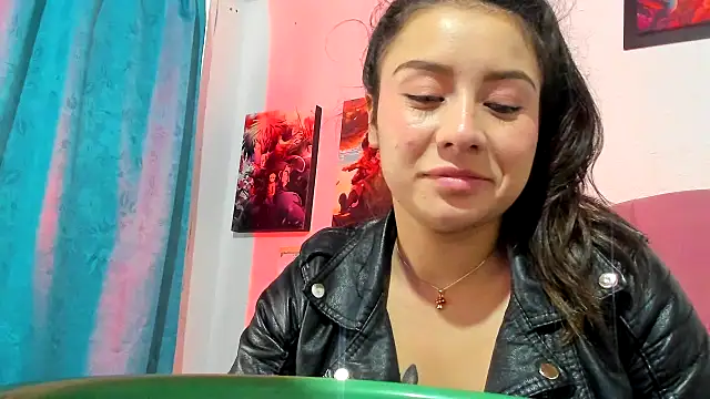 teffy lee online show from November 2025 09:02:02 PM